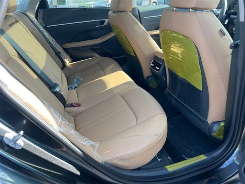 New 2025 Hyundai Sonata Limited image 15