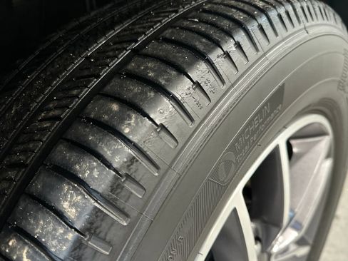 Used 2022 Jeep Grand Cherokee Limited image 12