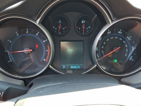 Used 2011 Chevrolet Cruze LT FWD image 21