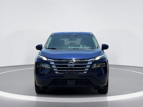Used 2025 Nissan Rogue SV AWD/4WD image 9
