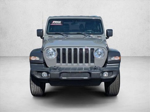Used 2019 Jeep Wrangler Sport S image 2