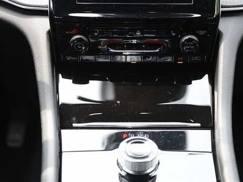 New 2025 Jeep Grand Cherokee L Altitude image 13