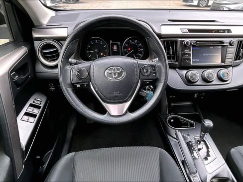Certified 2017 Toyota RAV4 LE image 6