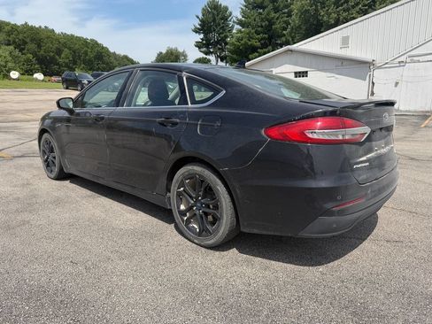Used 2020 Ford Fusion SE w/ Equipment Group 151A FWD image 4