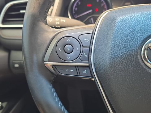 Used 2018 Toyota Camry XLE FWD image 22