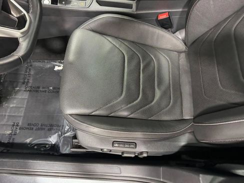 Used 2023 Volkswagen Jetta SEL image 27