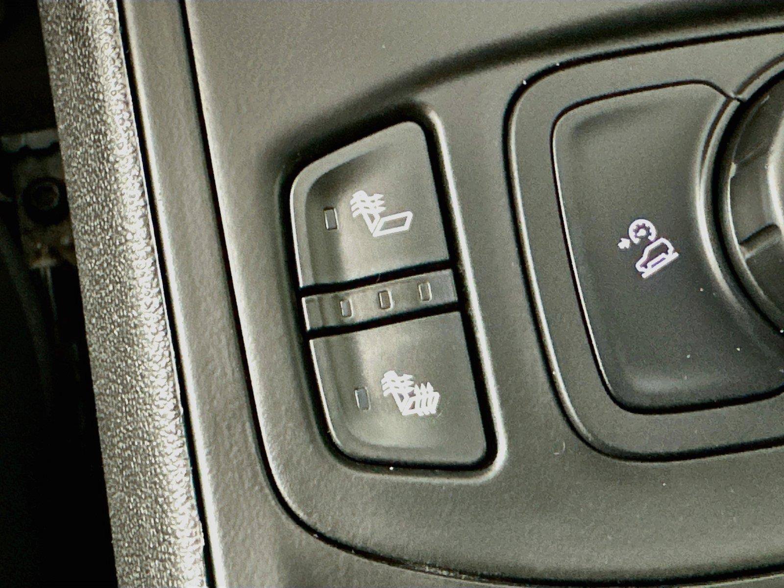 Used 2019 GMC Terrain SLT AWD/4WD image 16