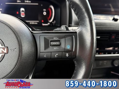 Used 2024 Nissan Rogue SL AWD/4WD image 18