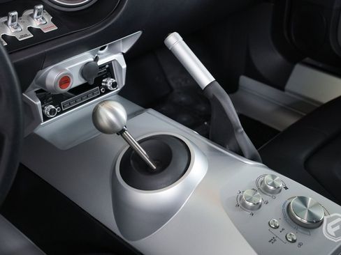 Used 2005 Ford GT image 27