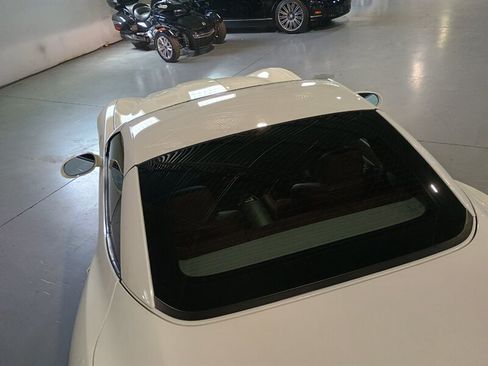 Used 2011 Ferrari California RWD image 51