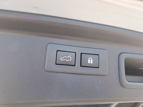 Used 2020 Subaru Forester Limited w/ Popular Package #3 image 7