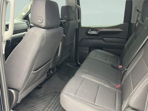 Used 2024 Chevrolet Silverado 1500 LT AWD/4WD image 12