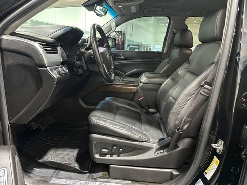 Used 2015 Chevrolet Suburban LT AWD/4WD image 39