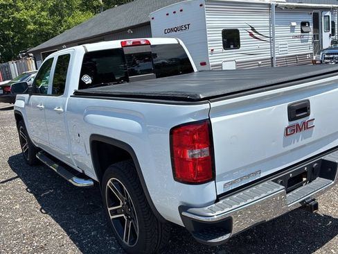 Used 2017 GMC Sierra 1500 SLE w/ SLE Value Package AWD/4WD image 8