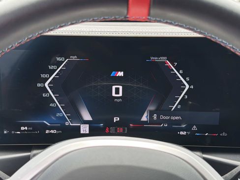 Used 2026 BMW M440i Convertible RWD image 17