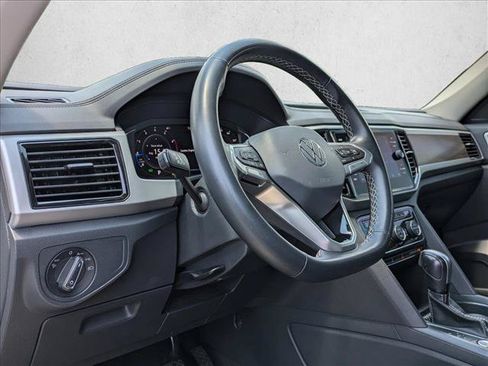 Used 2022 Volkswagen Atlas SE w/ Panoramic Sunroof Package FWD image 10