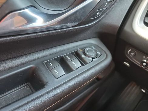 Used 2018 GMC Terrain SLE FWD image 23