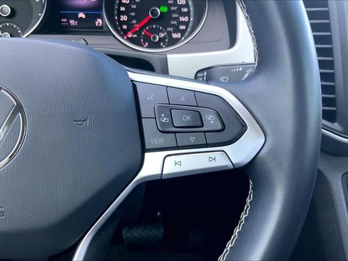 Used 2021 Volkswagen Atlas SE image 24