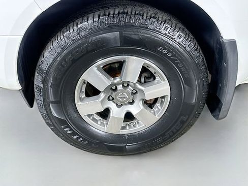 Used 2013 Nissan Frontier PRO-4X w/ Pro-4x Luxury Pkg image 12