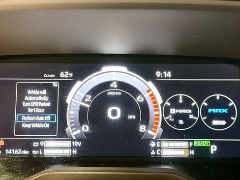 Used 2024 Toyota Tundra Limited AWD/4WD image 11