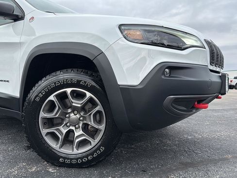 Used 2020 Jeep Cherokee Trailhawk w/ Cold Weather Group image 2