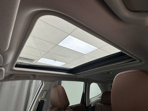 Used 2019 Subaru Forester Touring image 25