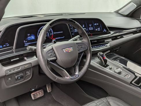 Certified 2024 Cadillac Escalade V w/ LPO, ONYX Package AWD/4WD image 9