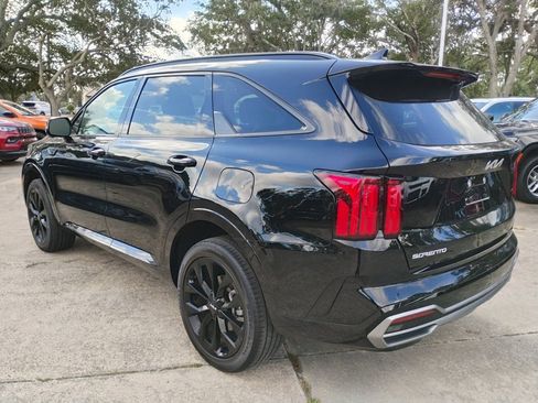 Used 2023 Kia Sorento SX image 8