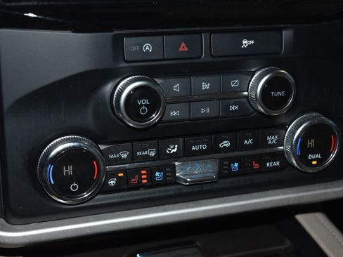 Used 2024 Ford Expedition Max Limited image 13