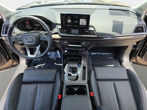 Used 2023 Audi Q5 2.0T Premium Plus w/ Premium Plus Package AWD/4WD image 10