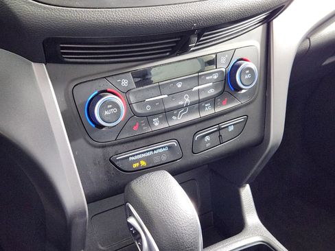 Used 2018 Ford Escape SE w/ Ford Safe & Smart Package image 24