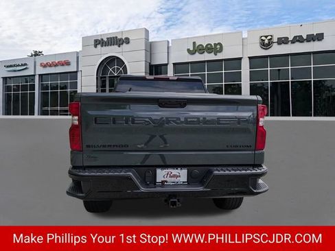 Used 2026 Chevrolet Silverado 1500 Custom Trail Boss w/ Turbomax Blackout Package AWD/4WD image 4