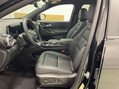 New 2026 Chevrolet Equinox LT w/ Convenience Package II image 9