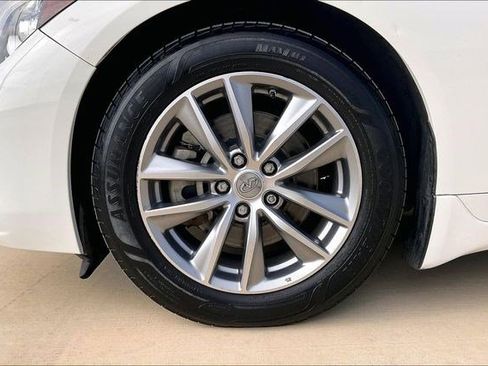 Used 2021 INFINITI Q50 Pure image 9