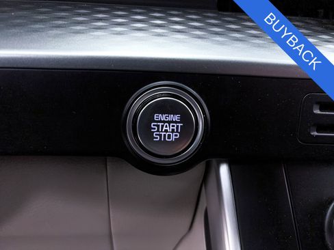 Used 2024 Kia Carnival LX FWD image 23