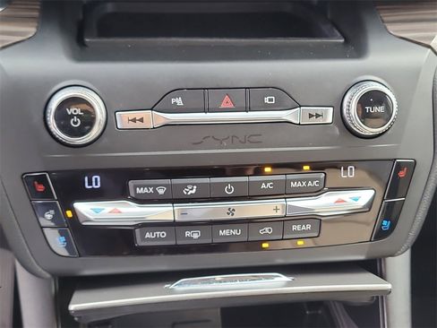 Certified 2020 Ford Explorer Limited image 26