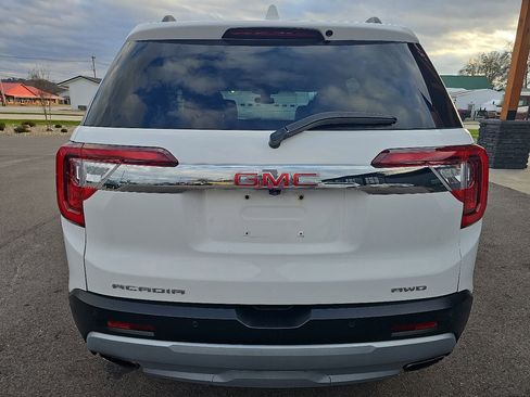 Used 2021 GMC Acadia SLT w/ Technology Package image 5