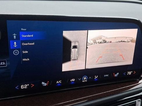 Used 2025 Chevrolet Traverse Z71 w/ Driver Confidence Package image 22