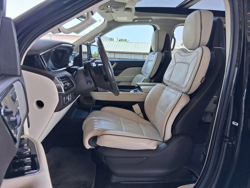 Used 2023 Lincoln Navigator L Black Label AWD/4WD image 19