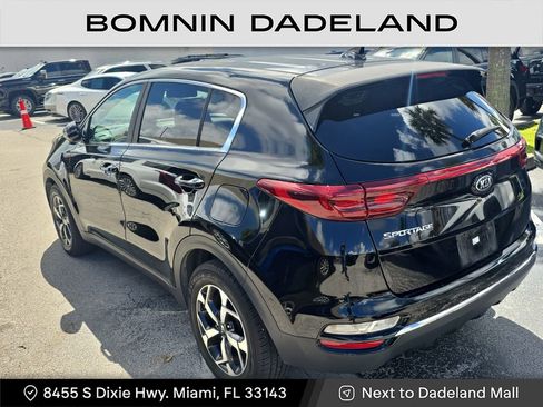 Used 2020 Kia Sportage LX w/ LX Popular Package image 3