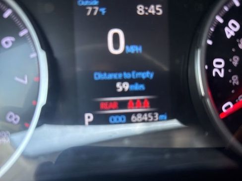 Used 2022 Toyota RAV4 LE image 11