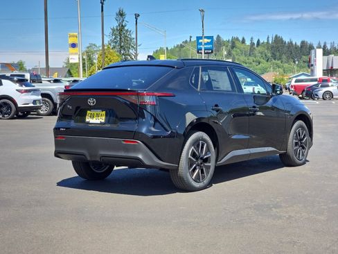 New 2026 Toyota bZ FWD image 5