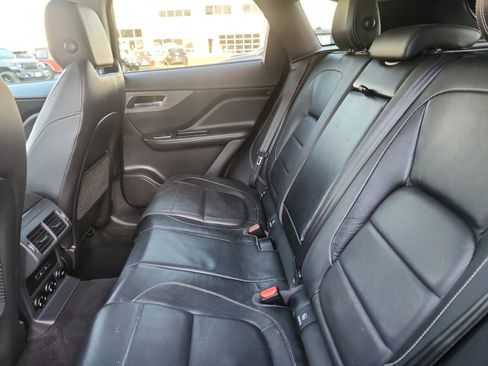 Used 2017 Jaguar F-PACE S image 18