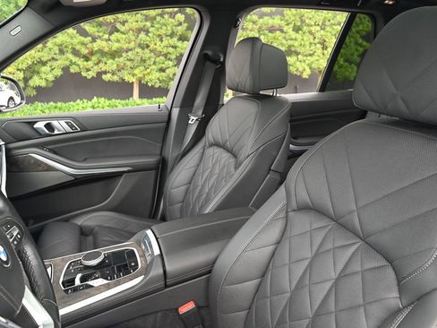 Used 2024 BMW X5 sDrive40i w/ Premium Package RWD image 11