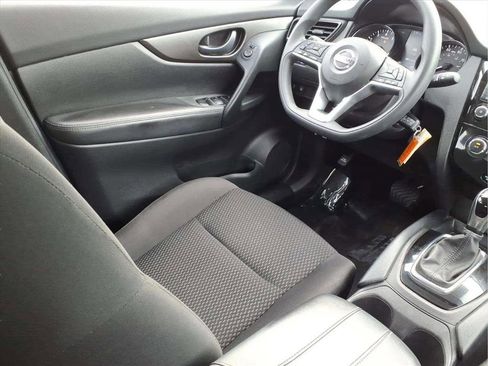 Used 2021 Nissan Rogue Sport S image 9