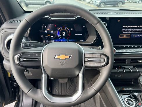 New 2025 Chevrolet Colorado LT w/ LT Convenience Package image 11