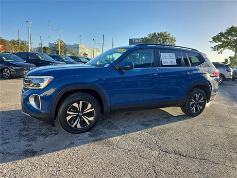 Used 2025 Volkswagen Atlas SE image 5