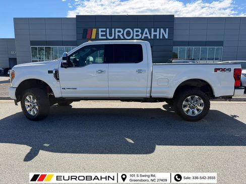 Used 2017 Ford F250 Platinum w/ Platinum Ultimate Package AWD/4WD image 2