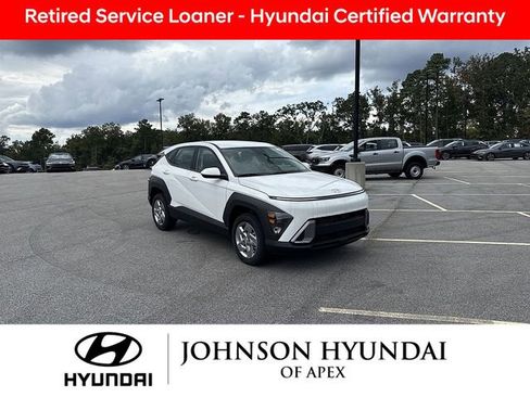 Certified 2025 Hyundai Kona SE AWD/4WD image 12