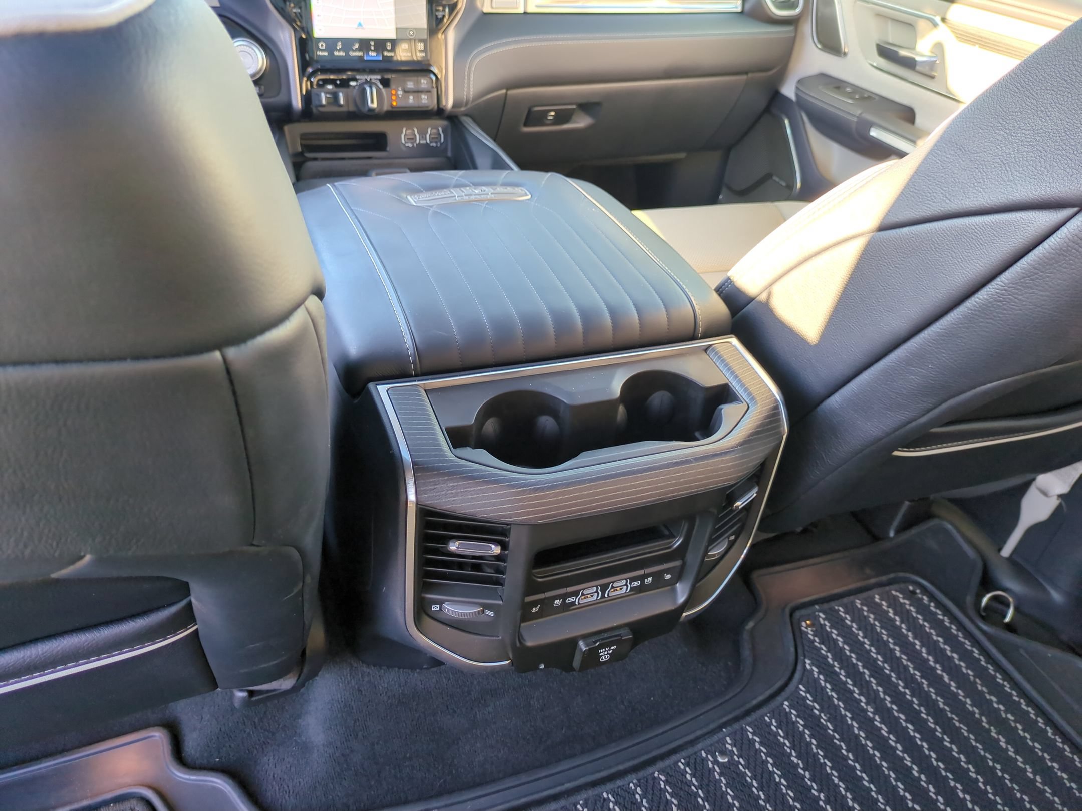 Used 2022 RAM 1500 Limited AWD/4WD image 32